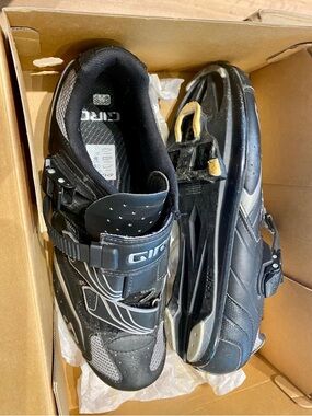 Giro Black Men's Cycling Road Shoes with Ratchet Closure